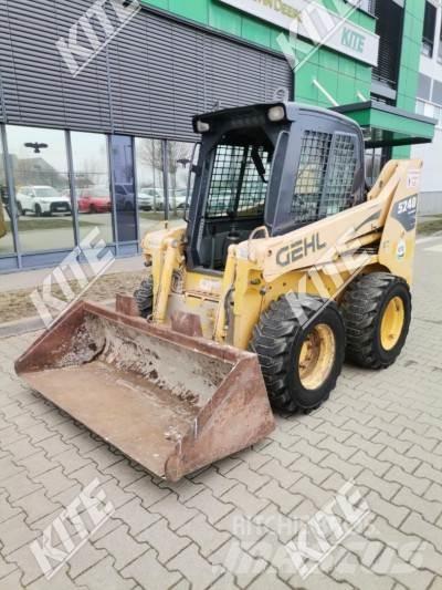 Gehl 5240 Voorladers en gravers