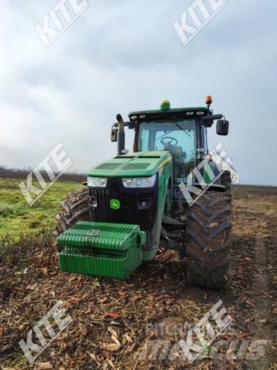 John Deere 8335R ILS Tractoren