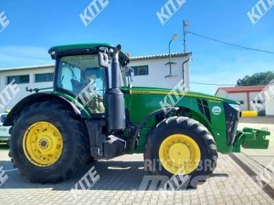 John Deere 8345R Tractoren