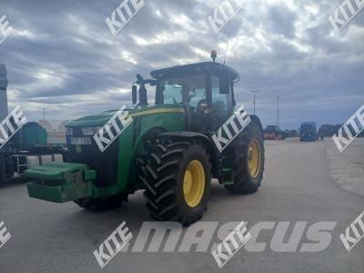 John Deere 8370R Tractoren