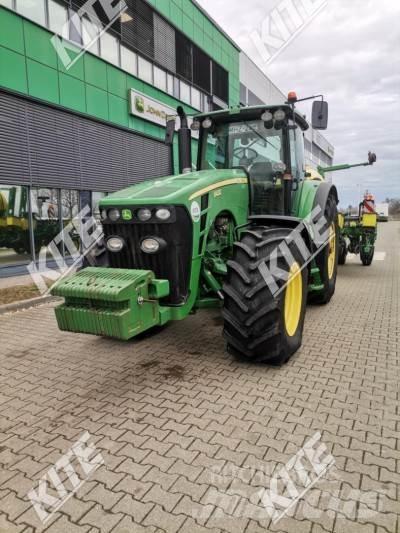 John Deere 8430 Tractoren