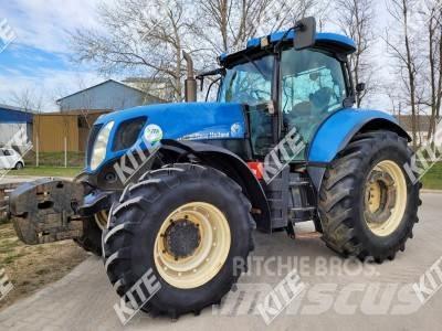 New Holland T7040 Tractoren