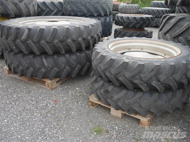 Firestone  Banden, wielen en velgen