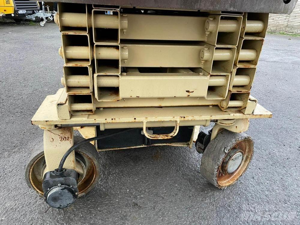 JLG 3246ES Schaarhoogwerkers