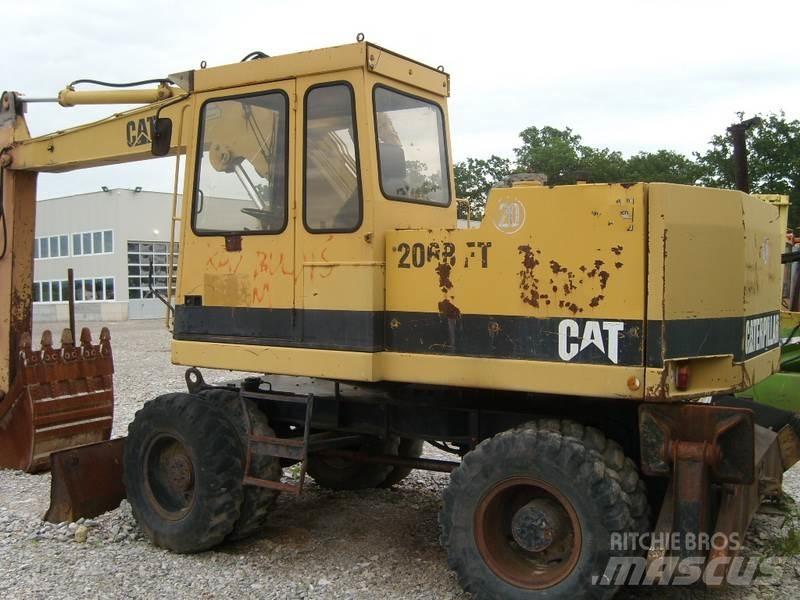 CAT 206 BFT Wielgraafmachines