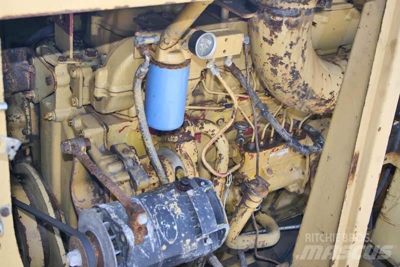 CAT 245 Rupsgraafmachines
