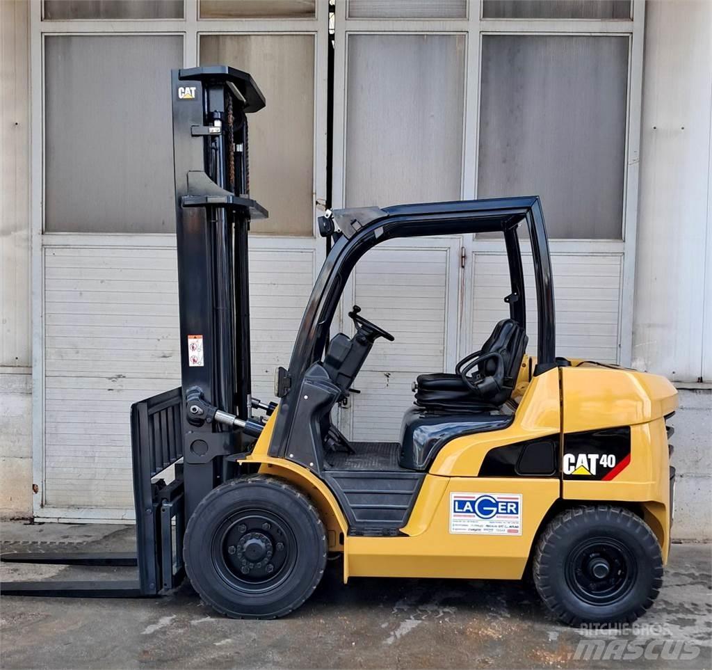 CAT DP40NT Diesel heftrucks
