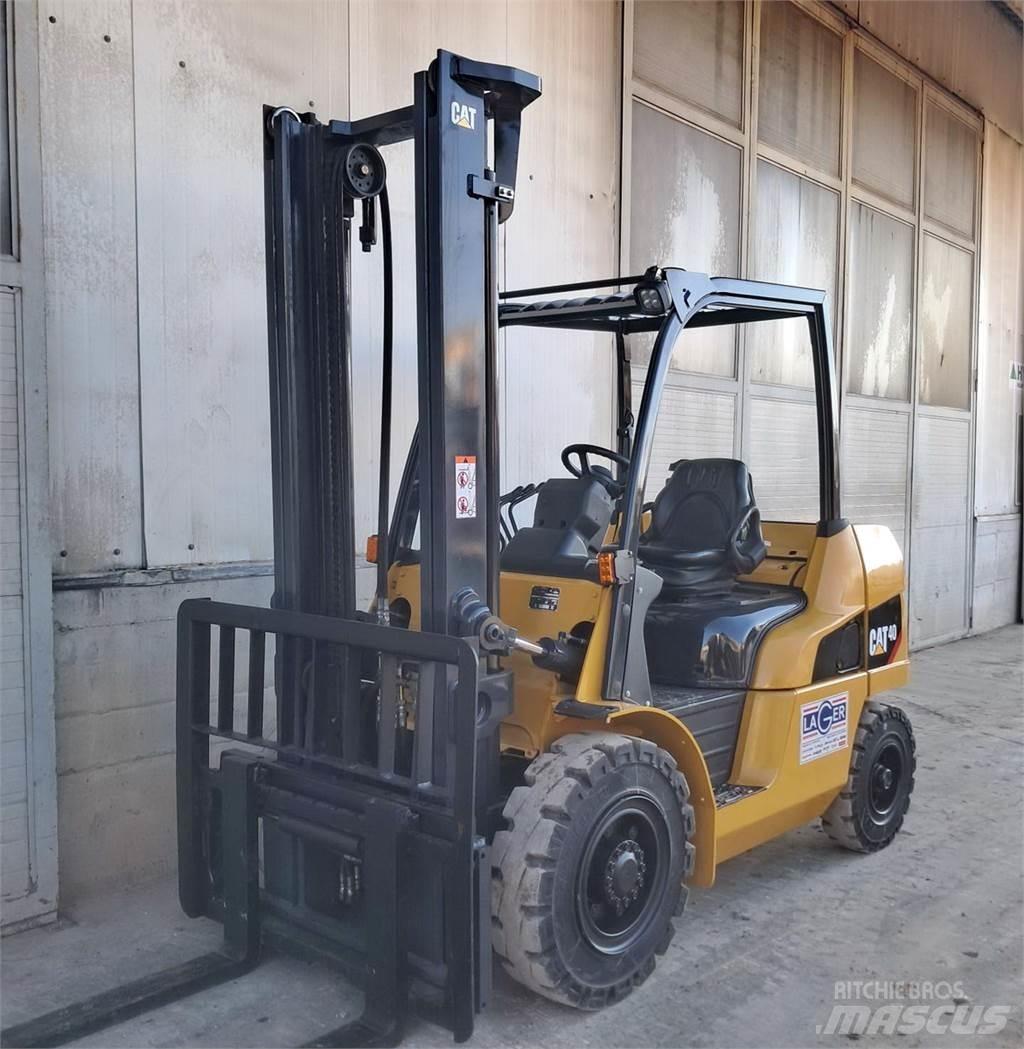 CAT DP40NT Diesel heftrucks