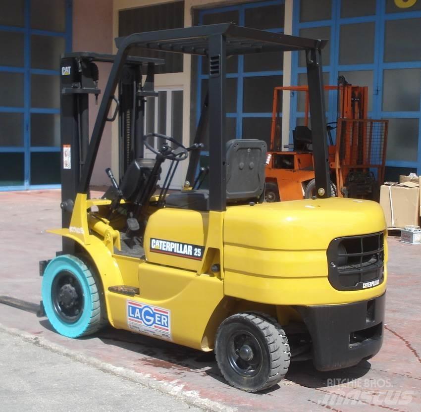 CAT GP25 LPG heftrucks