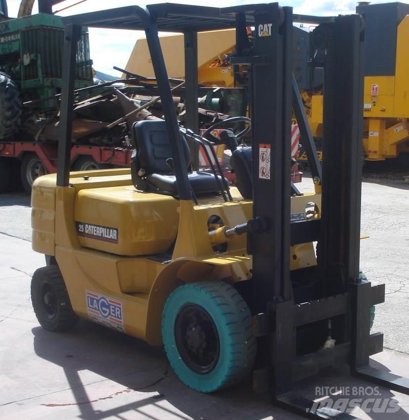 CAT GP25 LPG heftrucks