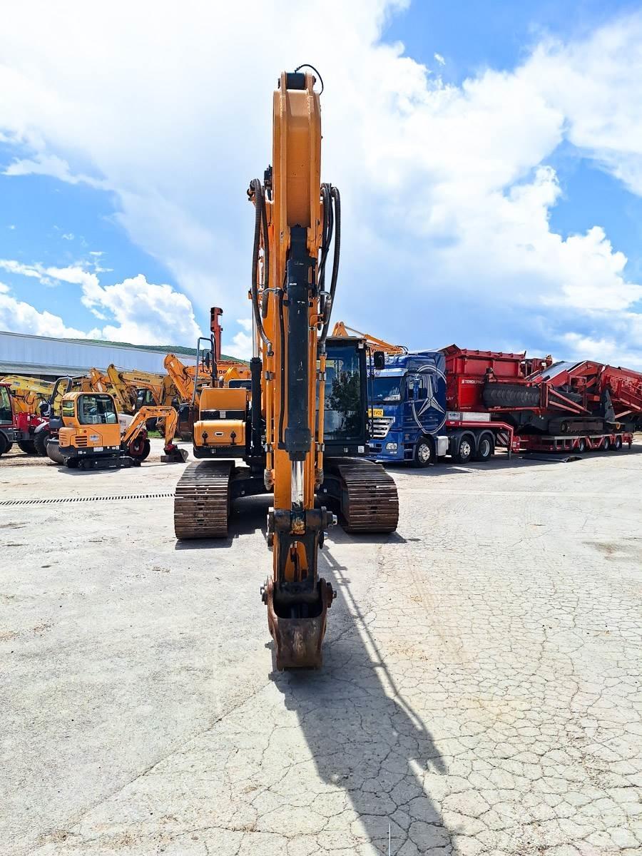 Hyundai HX220L Rupsgraafmachines