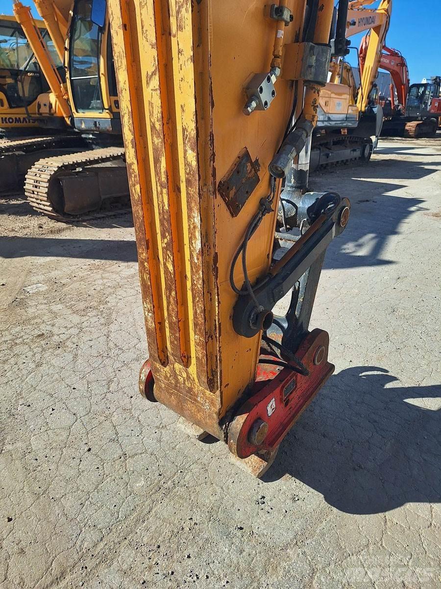 Hyundai HX300NL Rupsgraafmachines
