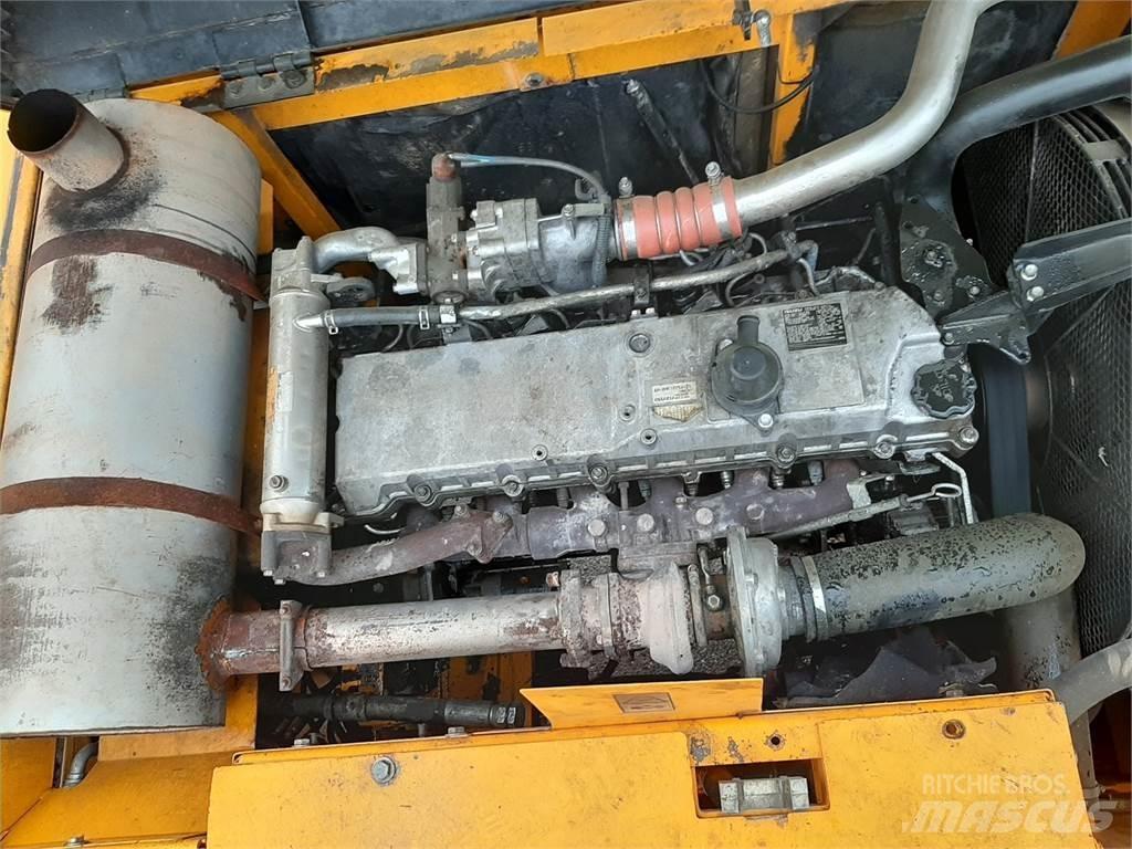 JCB JS330NL Rupsgraafmachines