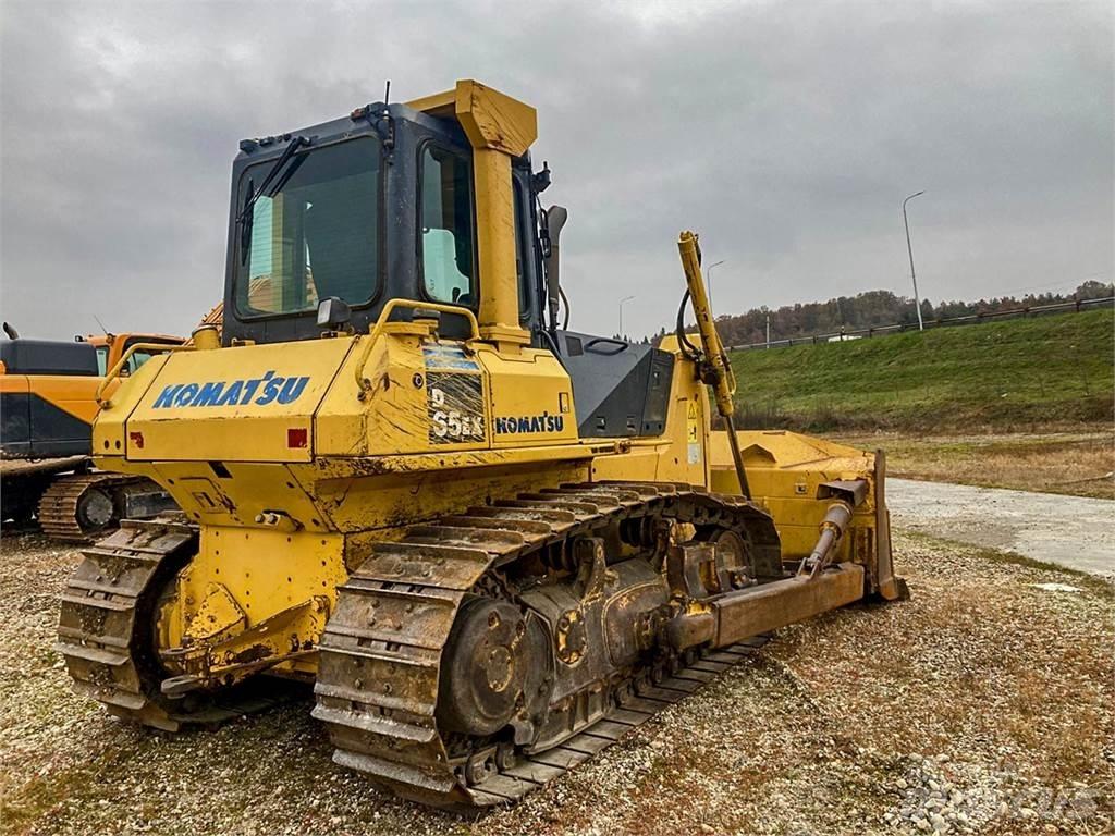 Komatsu D65EX Rupsdozers