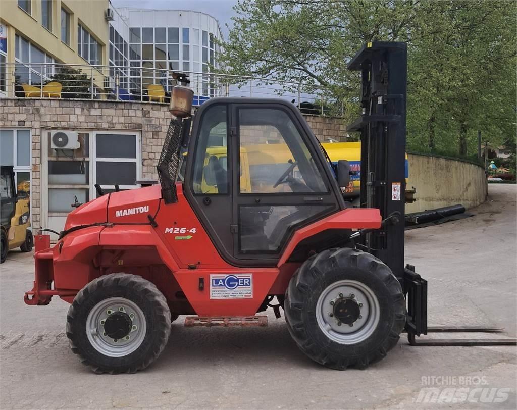 Manitou M26 - 4 Diesel heftrucks