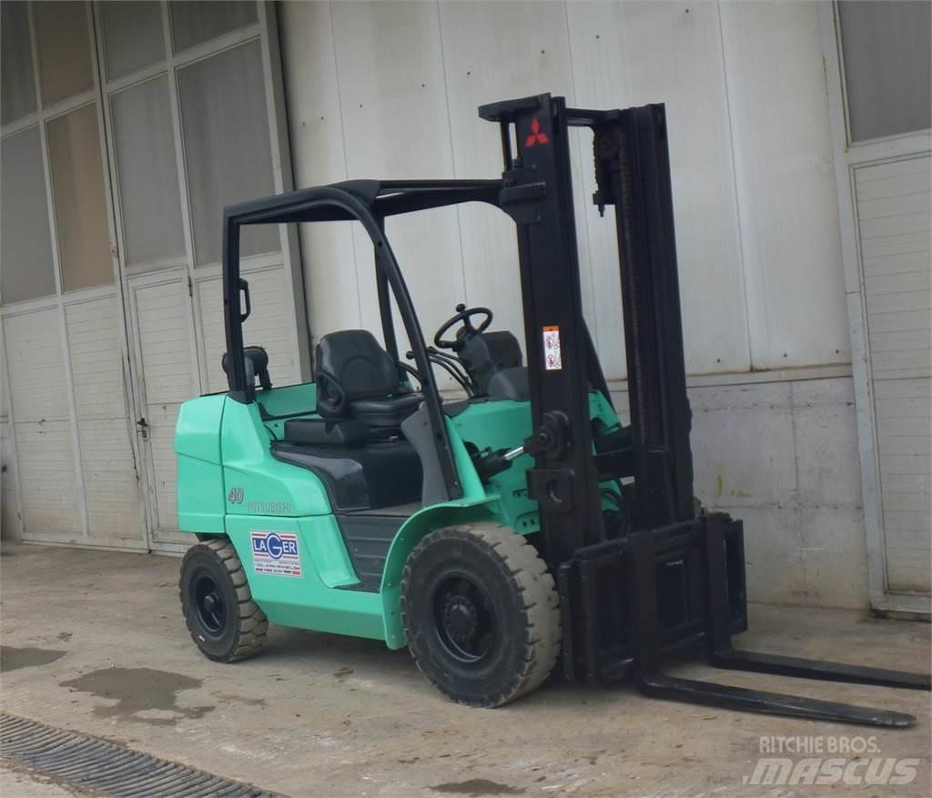 Mitsubishi FD40N Diesel heftrucks