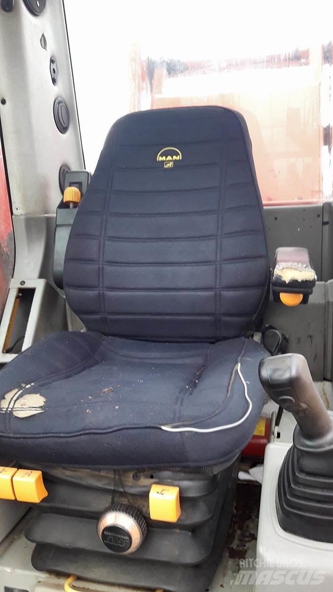 O&K RH16,5 Rupsgraafmachines