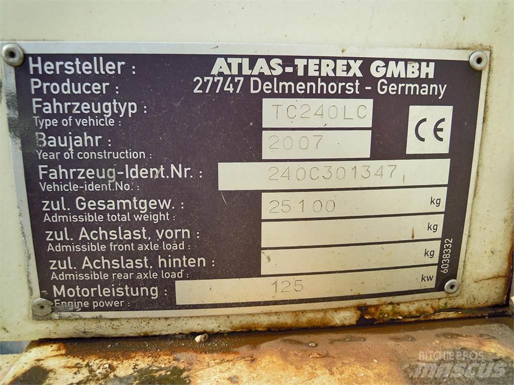 Terex TC240LC Rupsgraafmachines
