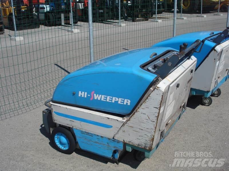 Toyota 4QBW9 Veegwagens
