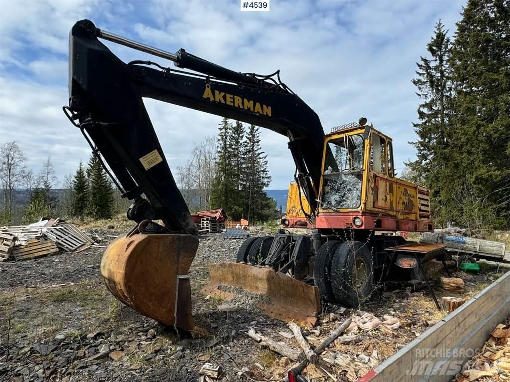 Åkerman H9 Rupsgraafmachines