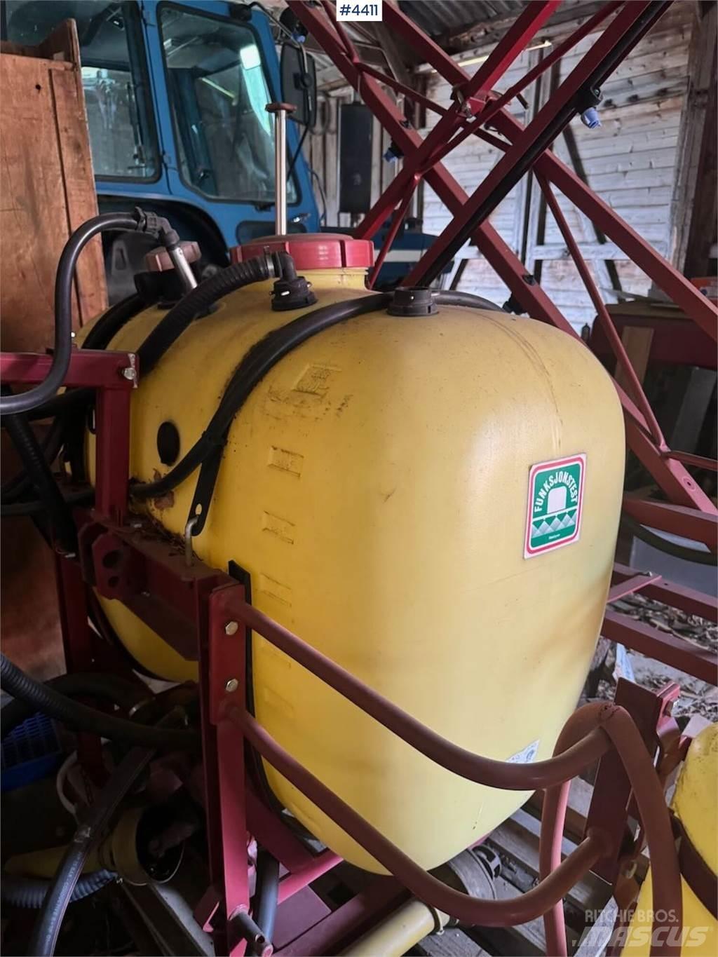 Hardi NK 400 Getrokken spuitmachines