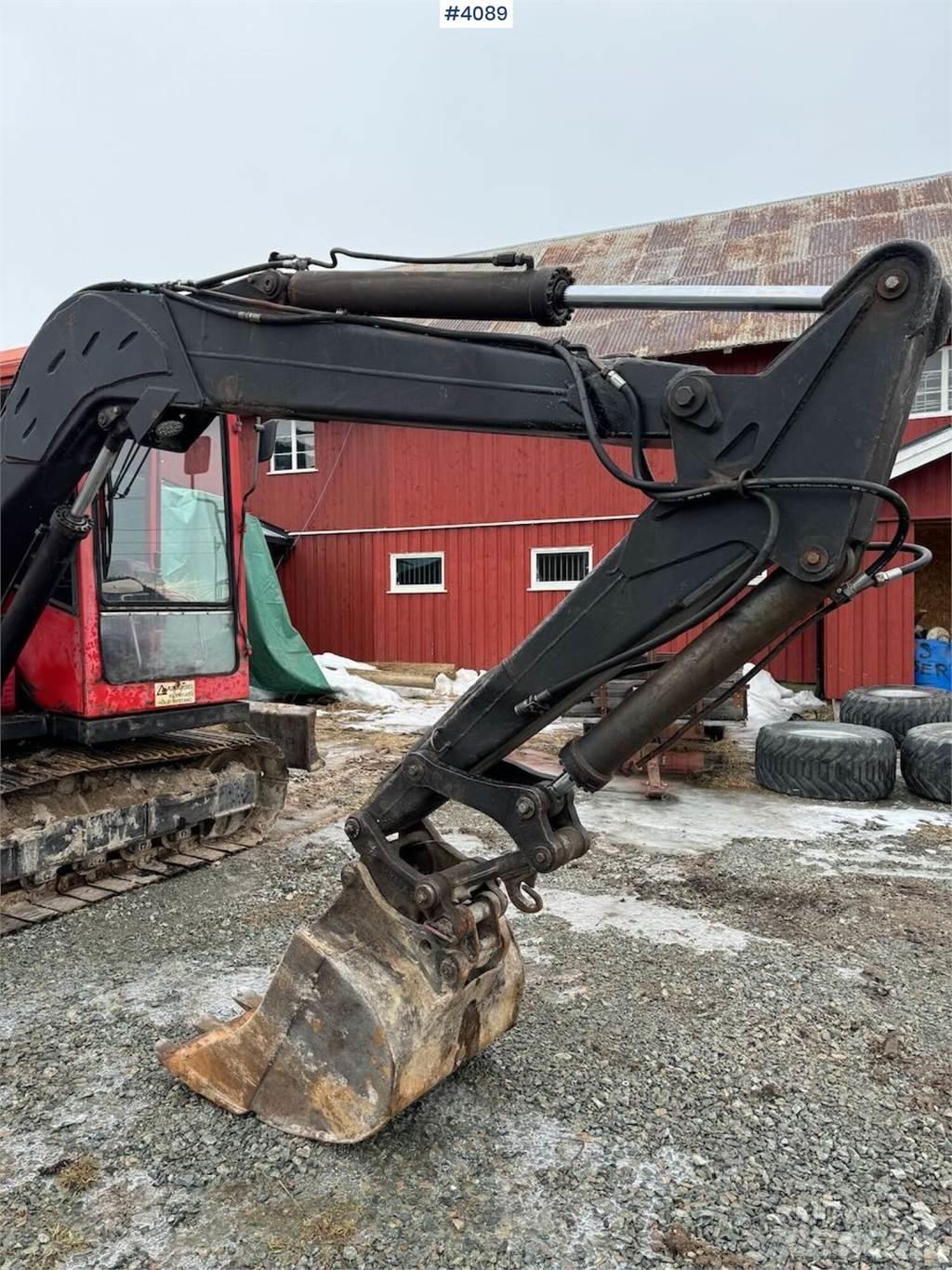 Hymas 8200 Rupsgraafmachines
