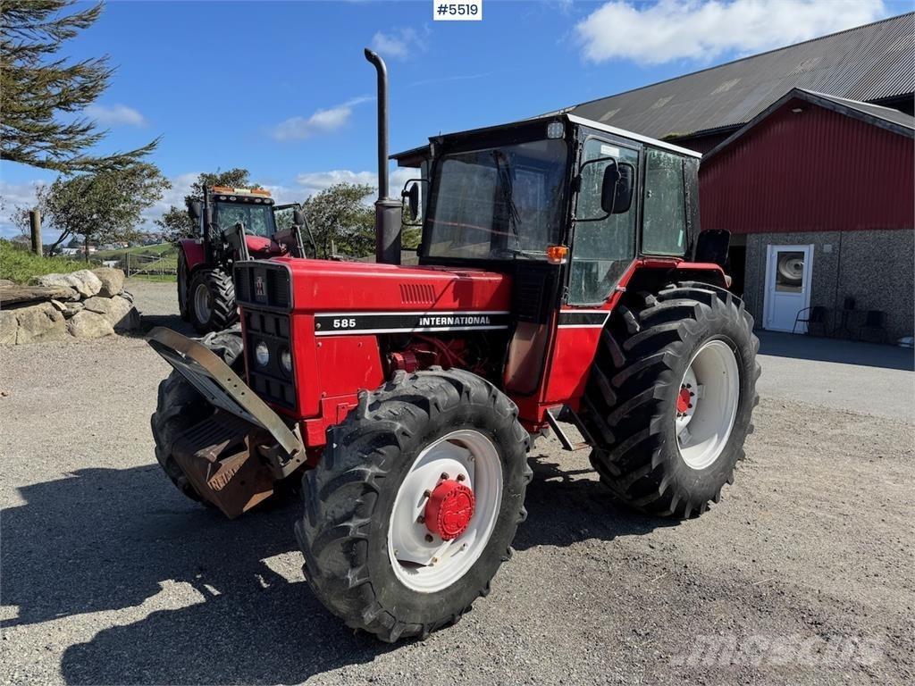 International 585 Tractoren