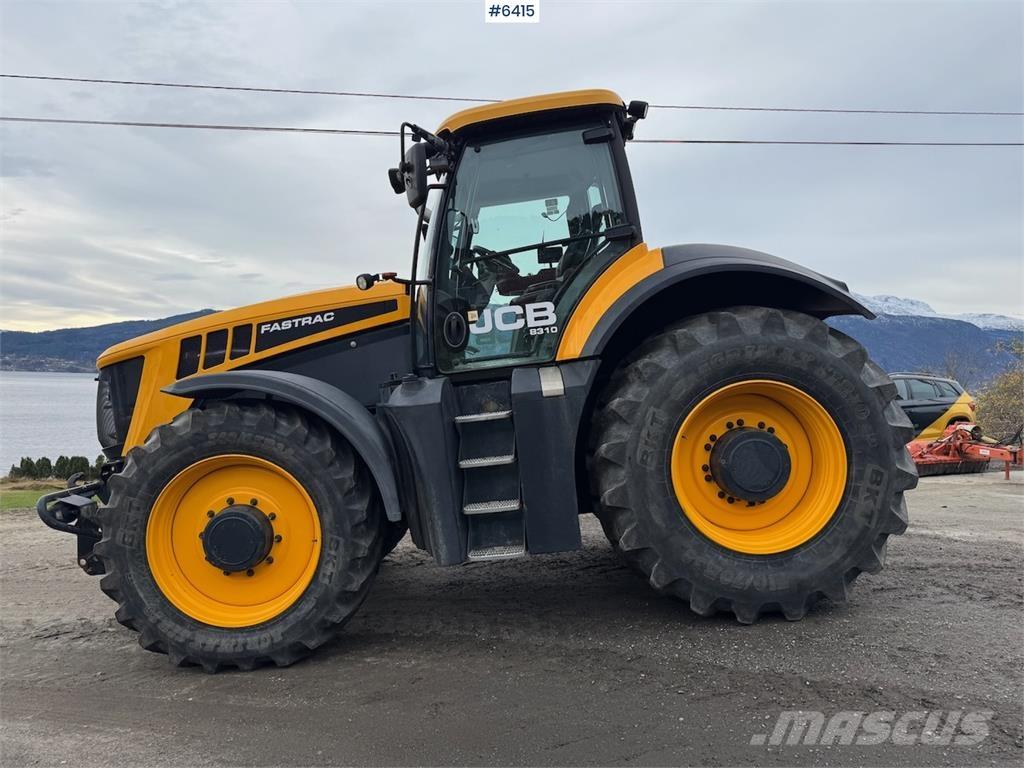 JCB 8310 Fastrac Tractoren