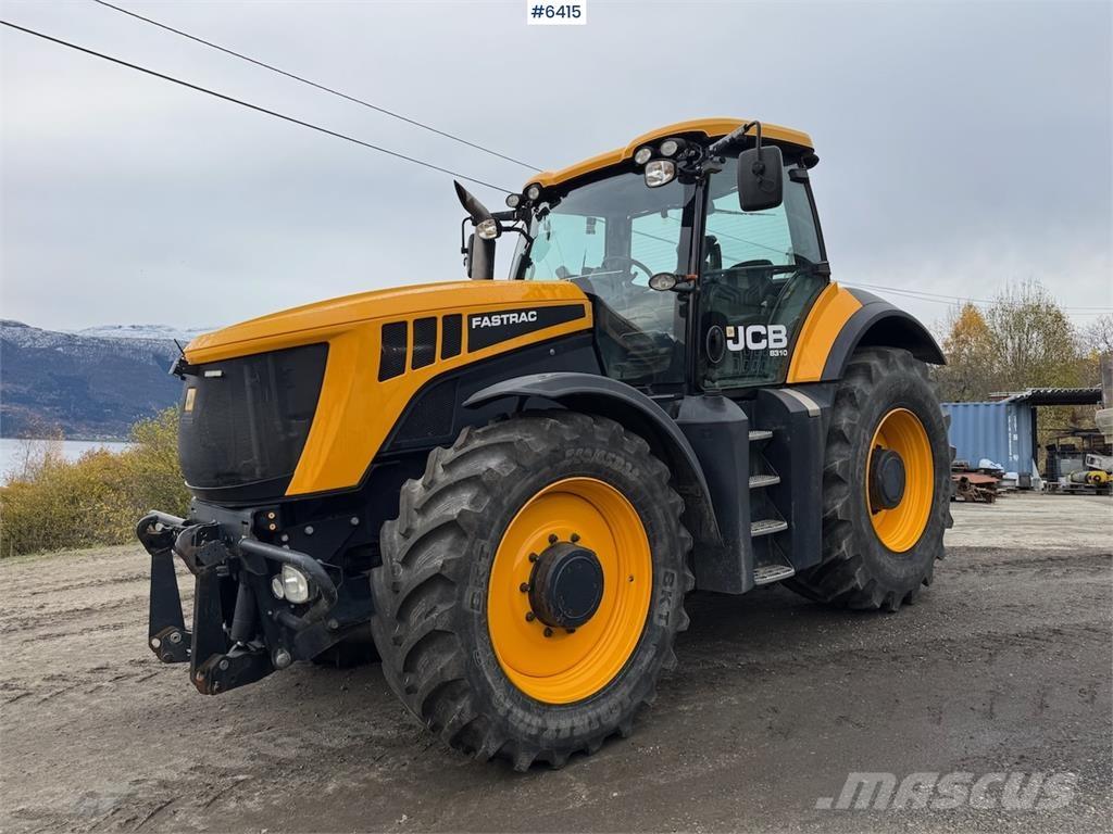 JCB 8310 Fastrac Tractoren