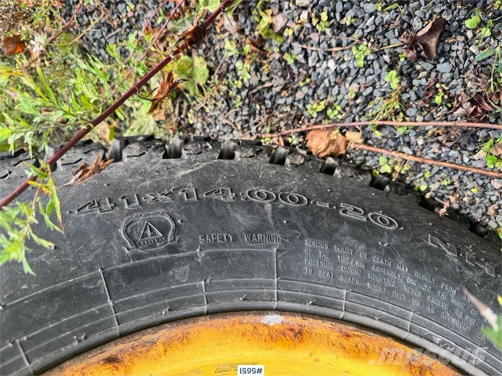 John Deere 3045R Tractoren