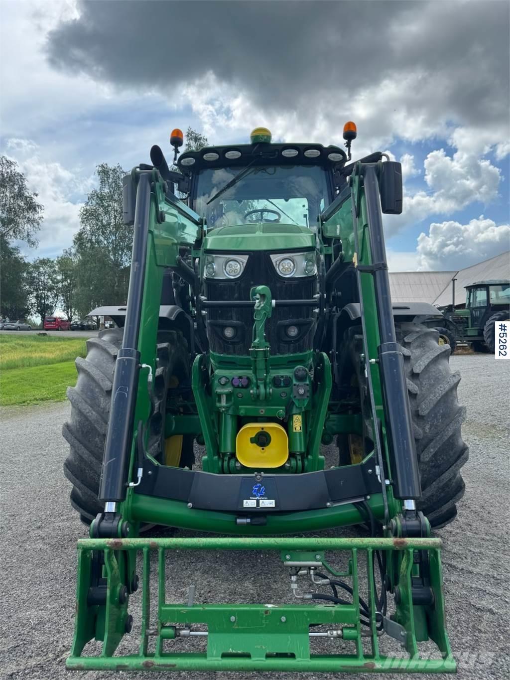 John Deere 6250R Tractoren