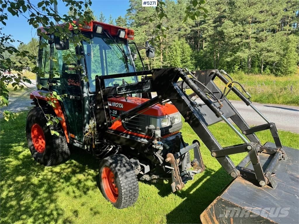 Kubota STA-35 Tractoren