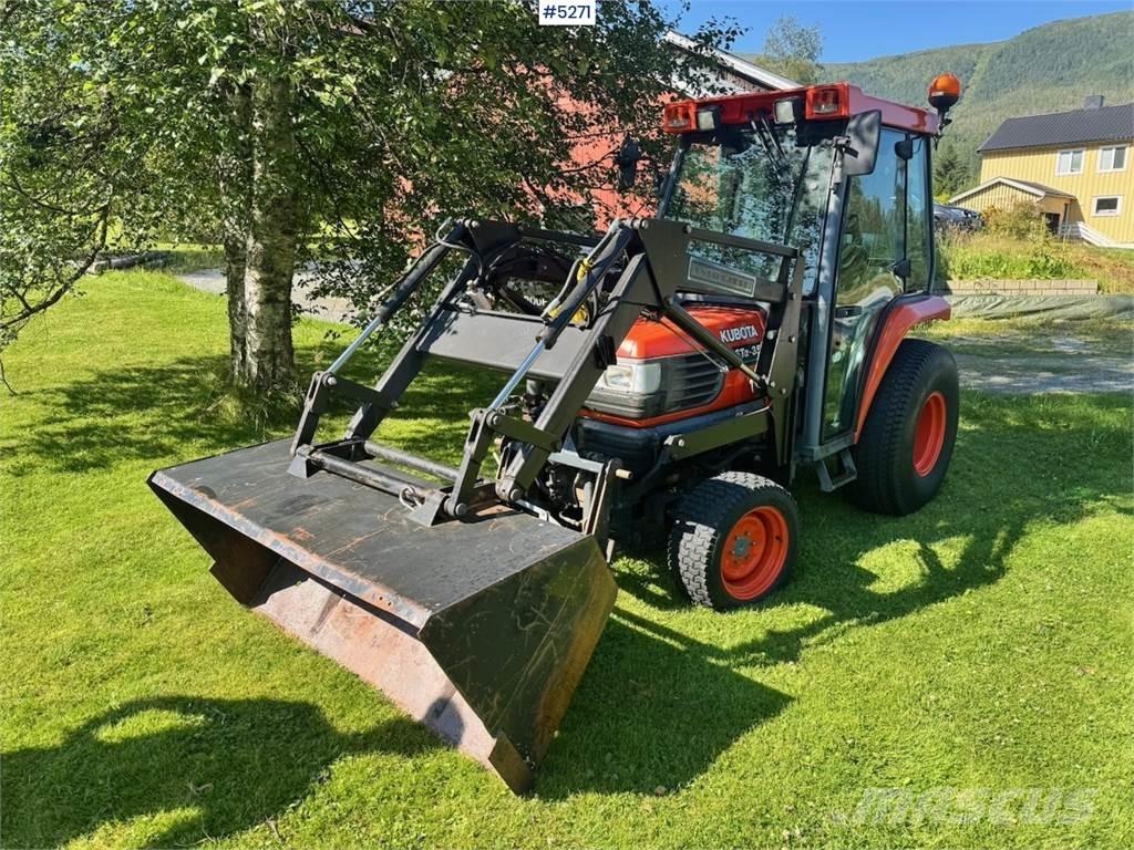 Kubota STA-35 Tractoren