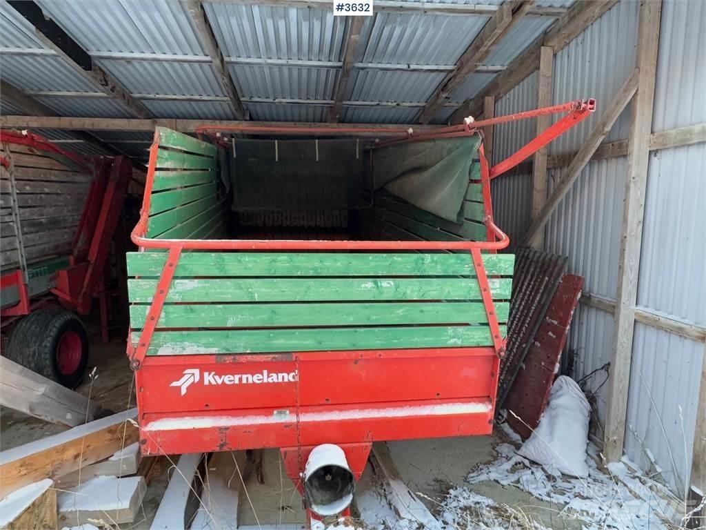 Kverneland UN7000 Voedermachines