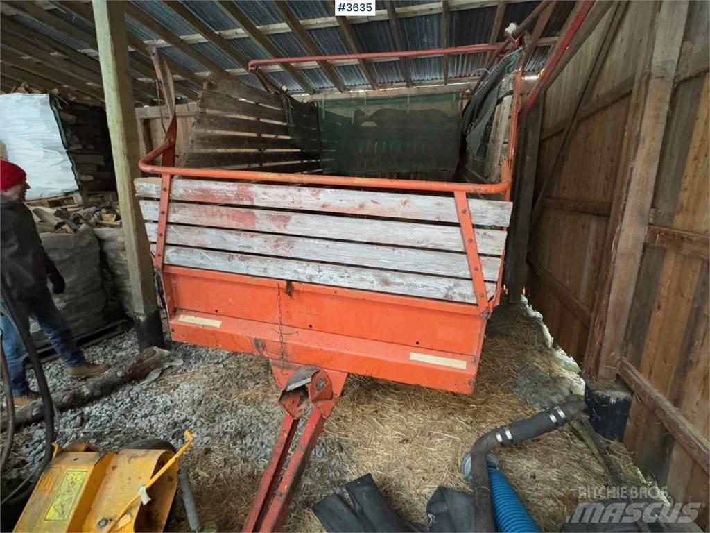 Kverneland UN7000 Voedermachines