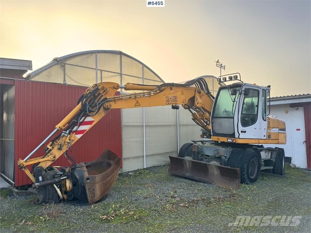 Liebherr 312 Rupsgraafmachines