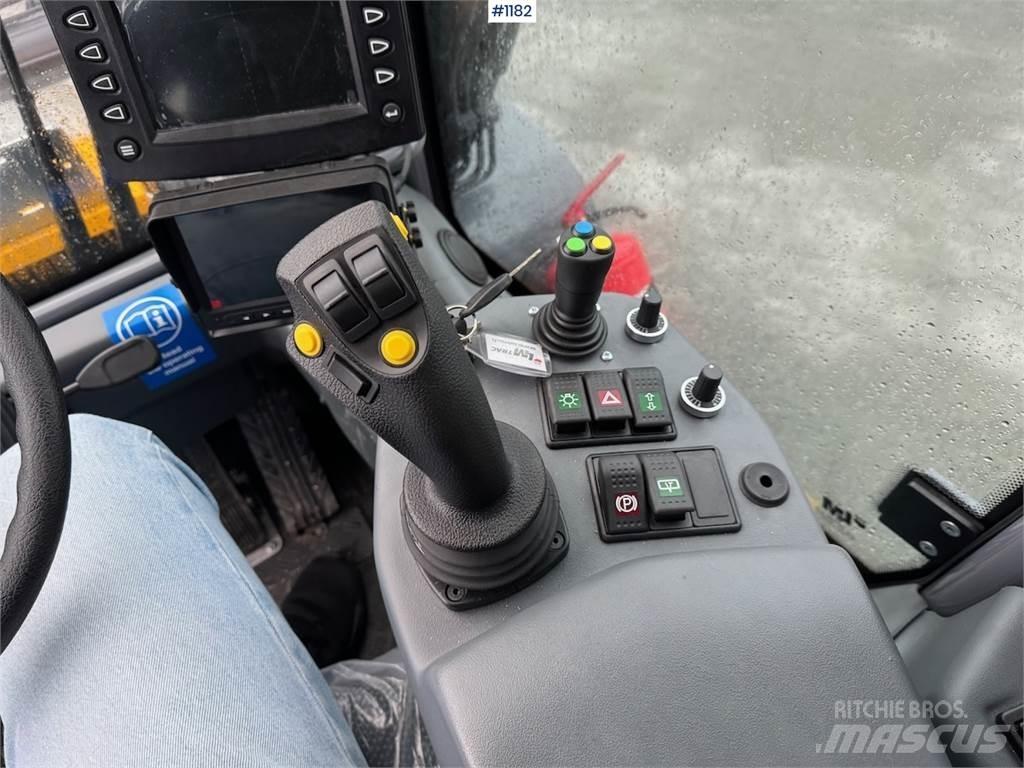 LM Trac 587 Knik- en schrankladers