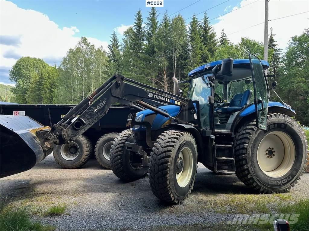 New Holland T6040 Tractoren