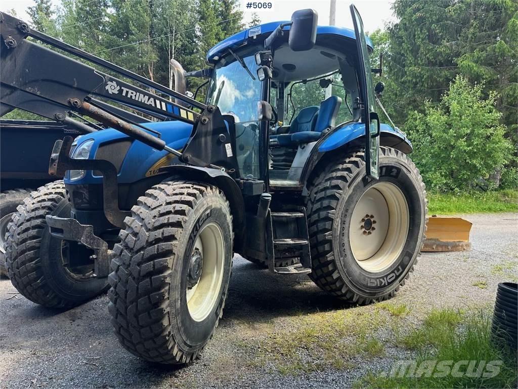 New Holland T6040 Tractoren