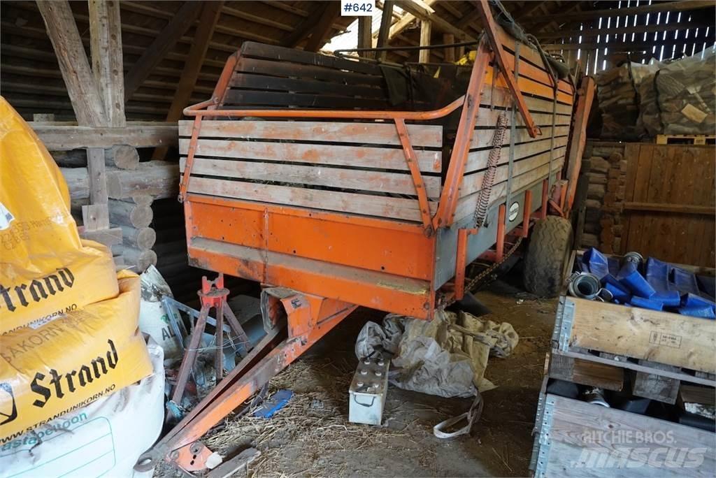 Underhaug 7012 Voedermachines