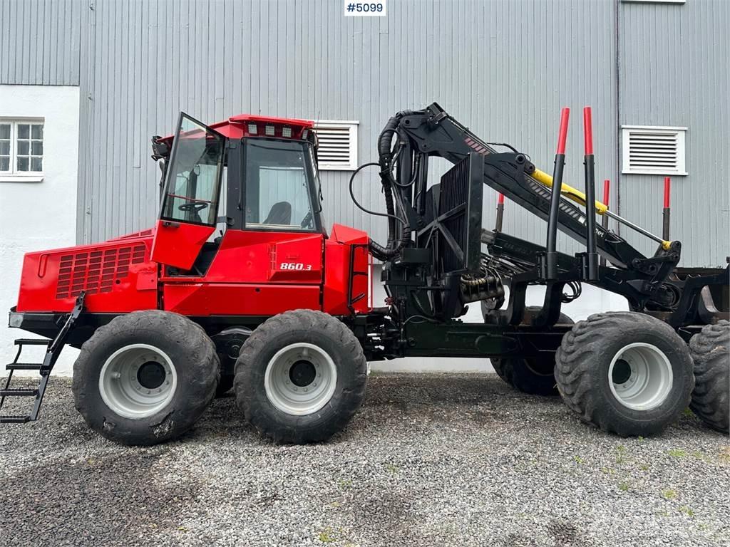 Valmet 860 lll Uitrijwagenkranen