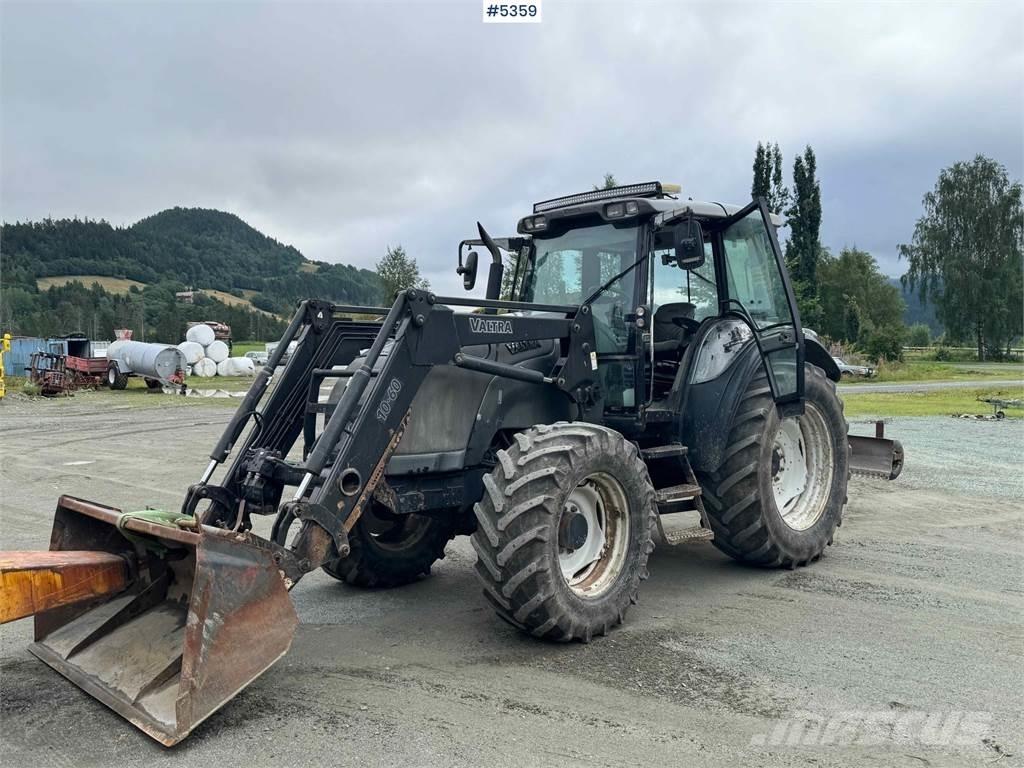 Valtra M120-4 Tractoren