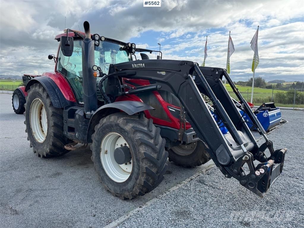 Valtra T194 Tractoren