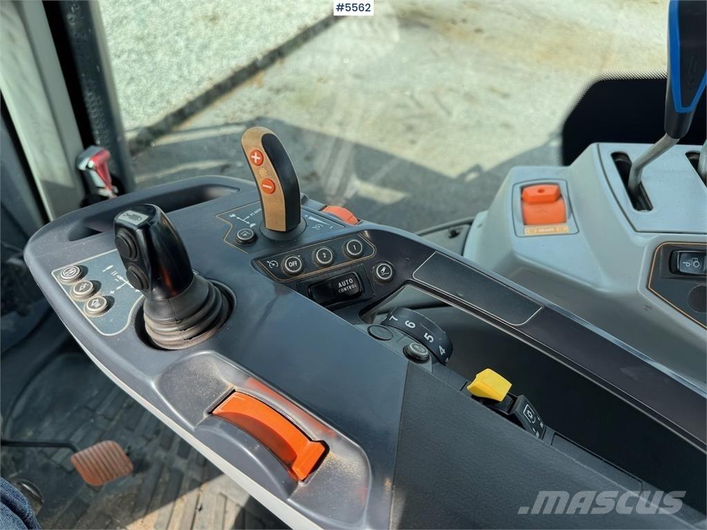 Valtra T194 Tractoren