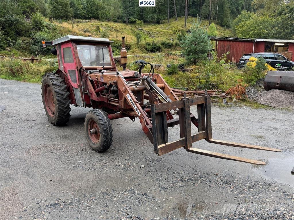 Volvo 400 Buster Tractoren
