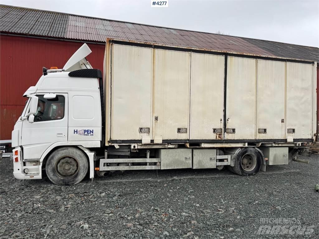 Volvo FM9 Bakwagens met gesloten opbouw