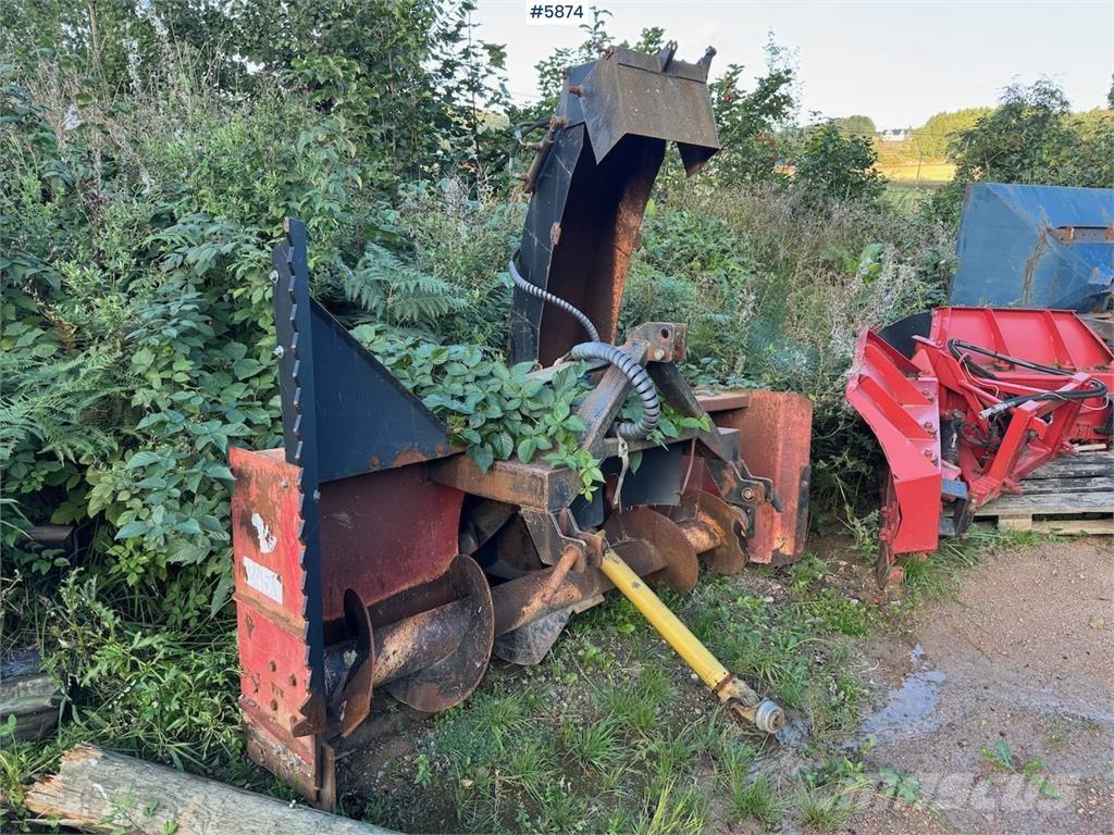  Westbjörn 2450 Sneeuwschuivers en -ploegen