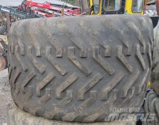  19,5 LR 24xM27 Banden, wielen en velgen
