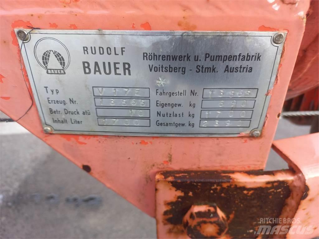 Bauer 1700 Drijfmesttanks