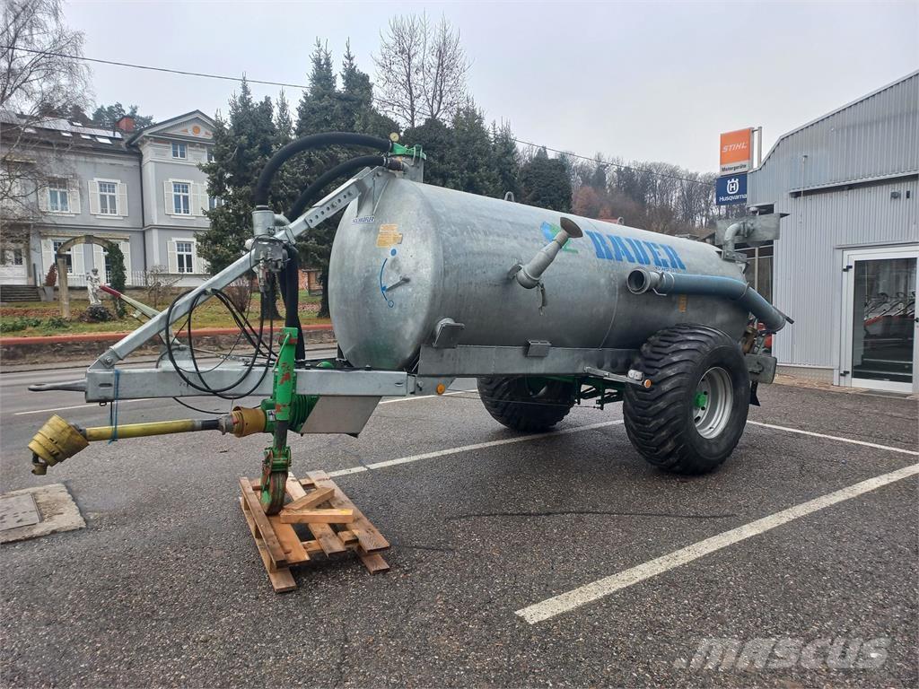 Bauer V 60 Drijfmesttanks